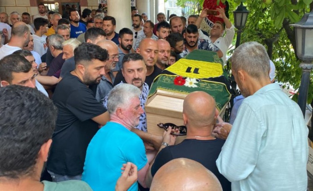 Zonguldak Kilimli yasta: Trenin çarptığı futbolcu Aytunç Topaloğlu öldü