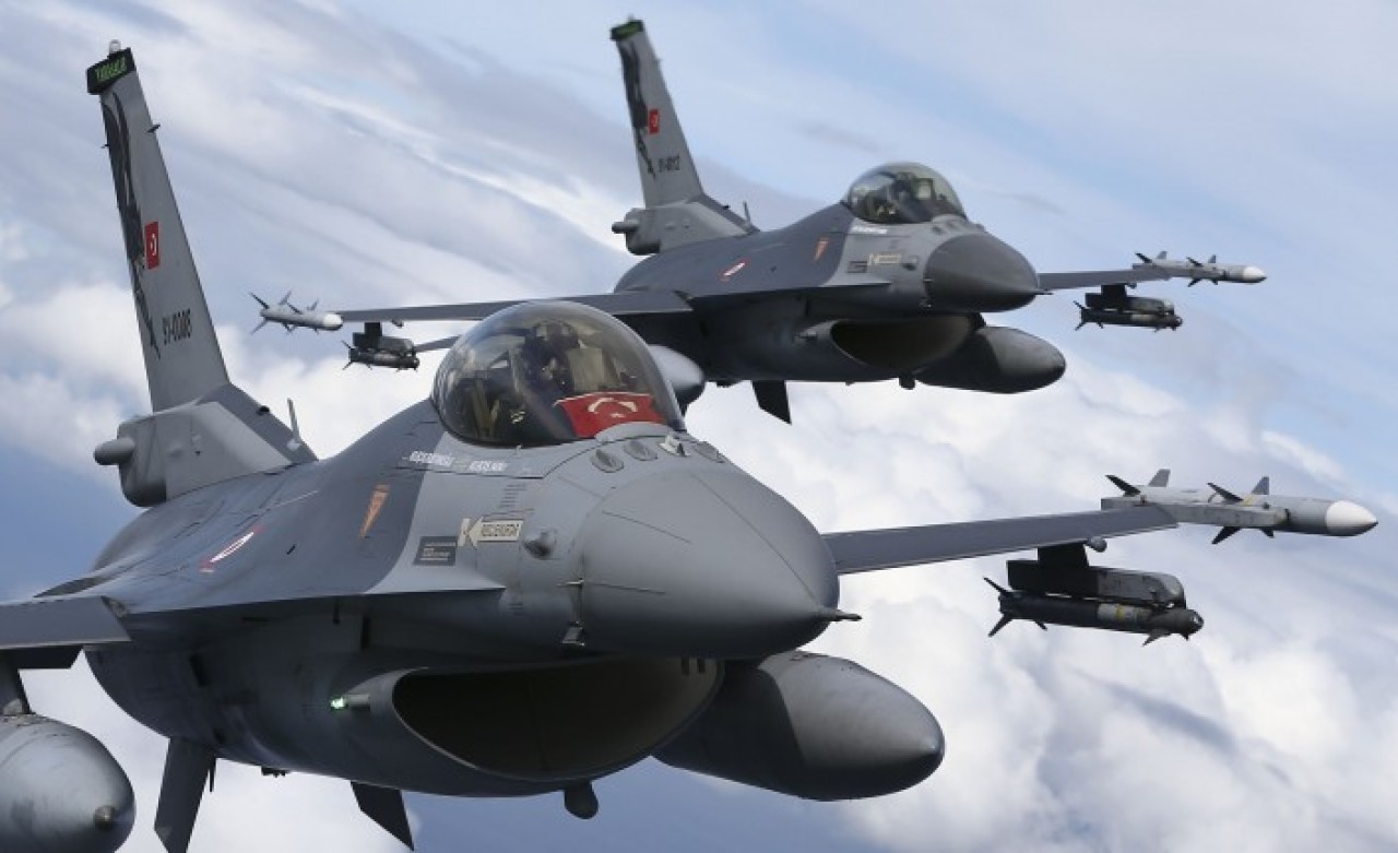 Yunanistan'dan Ege'de provokasyon