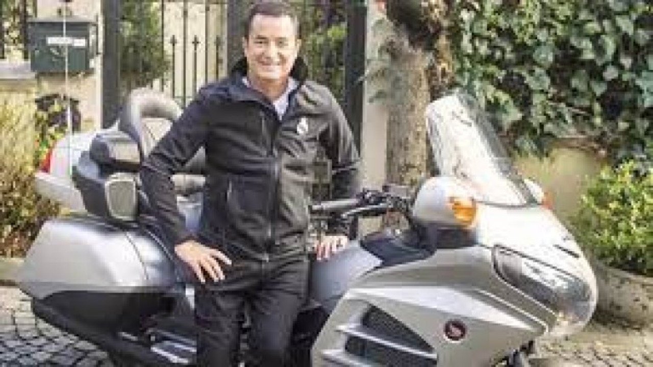 Acun Ilıcalı trafik kazası geçirdi: Hastaneye kaldırıldı