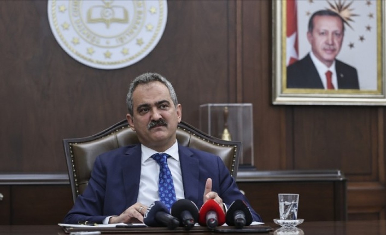 Aile Okulu Projesi kapsamında 137 bin aileye eğitim