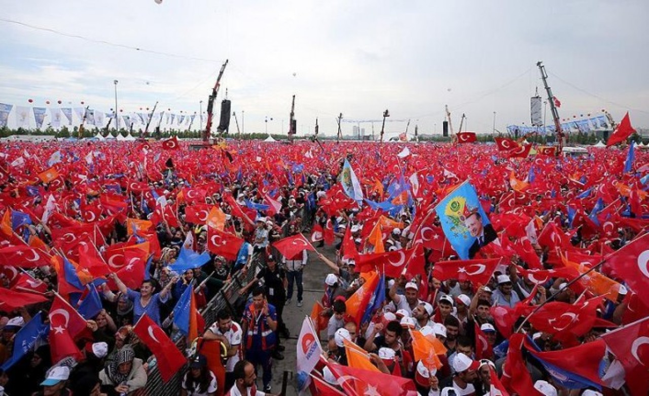 AK Parti'de seçime kadar mitingler ve anketler yol gösterici olacak