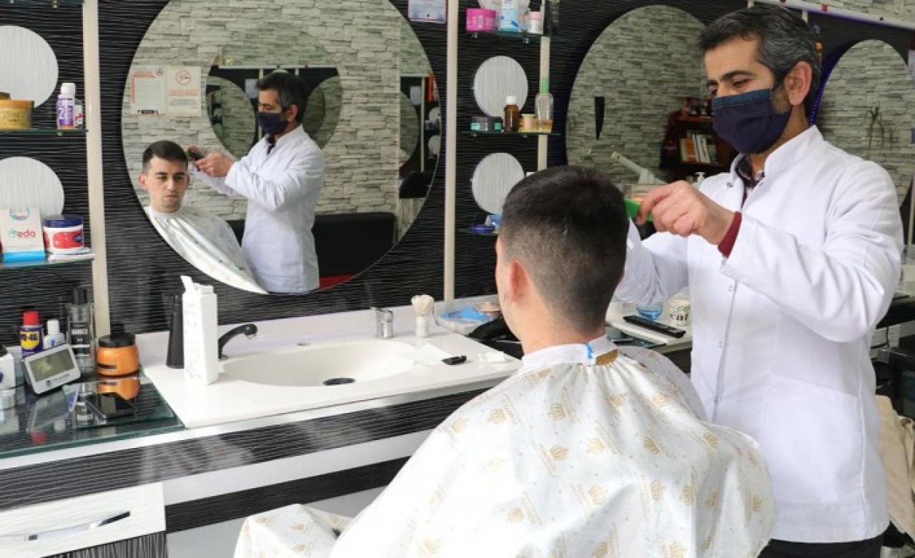 Berber,  kuaför ve güzellik salonları ile ilgili flaş karar: 1 Ocak 2023 tarihinden itibaren başlıyor!