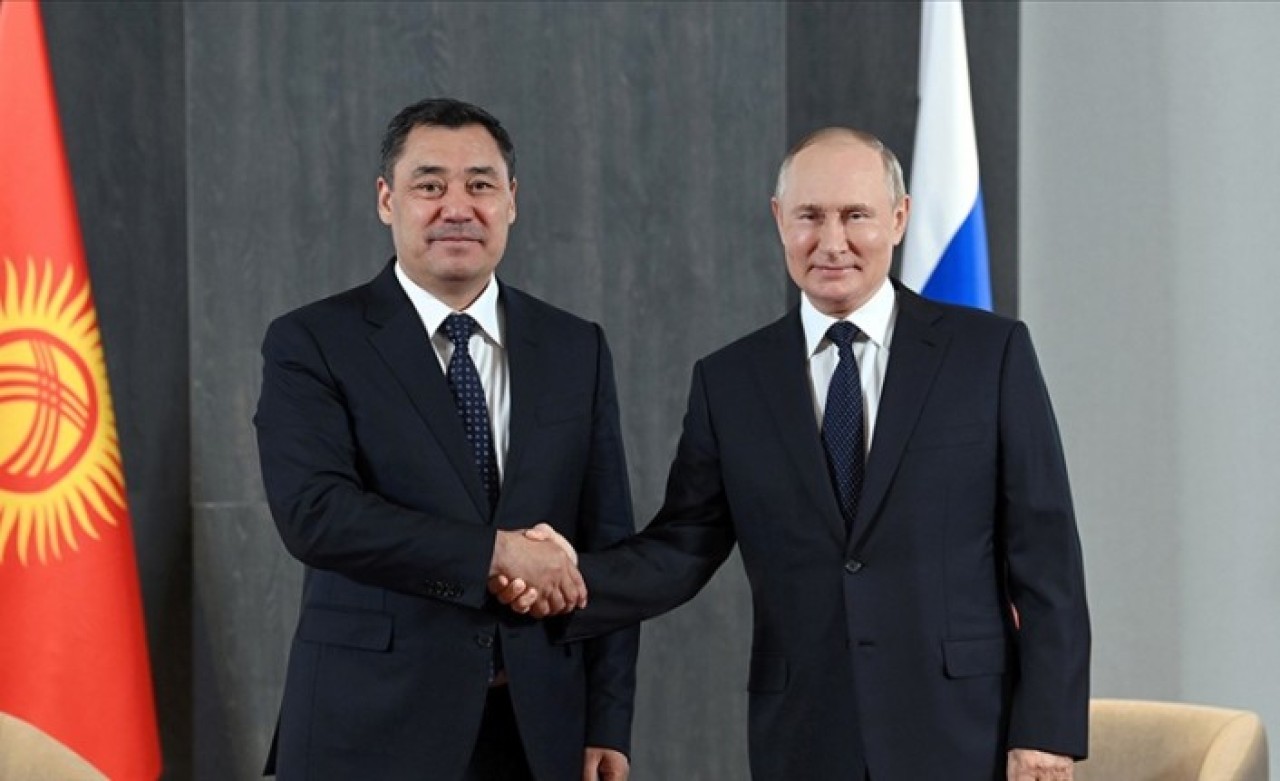 Cumhurbaşkanı Caparov,  Rusya Devlet Başkanı Putin ile görüştü