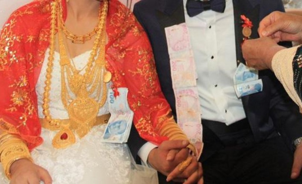 Diyanet'ten düğün takıları için fetva: Caiz mi,  değil mi?