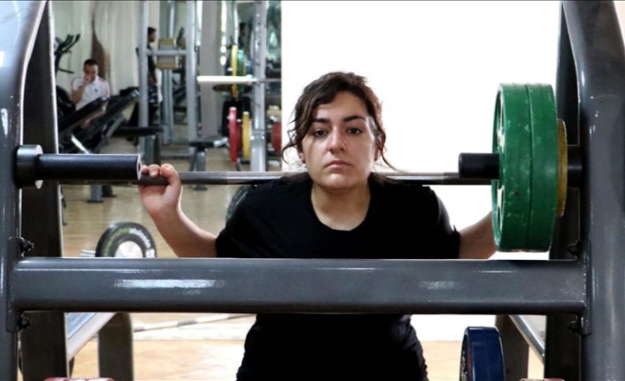 Doğuştan görme engelli Ağahatun : "Dünyam sporla aydınlandı"