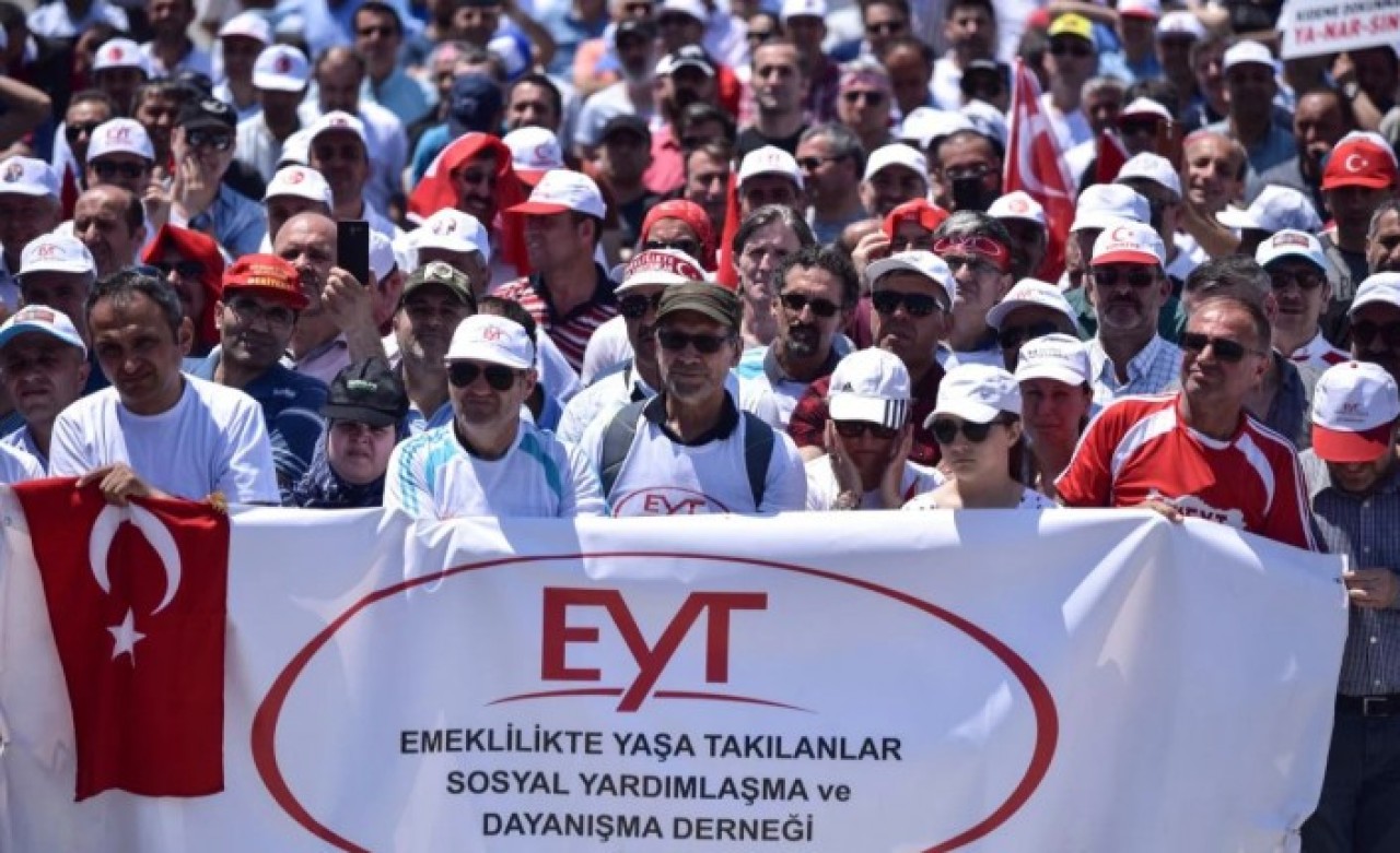 EYT'de bahsedilen 'Türk modeli' iddiası kulislere sızdı! Emeklilik için aranan şart olay oldu
