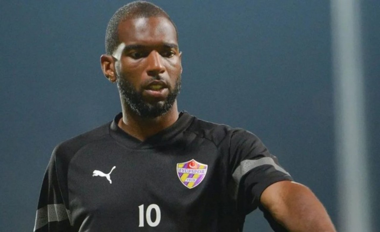 Eyüpspor'da oynayan Babel,  Türkiye'deki fiyatlara isyan etti: Hollanda'da yarı fiyatına