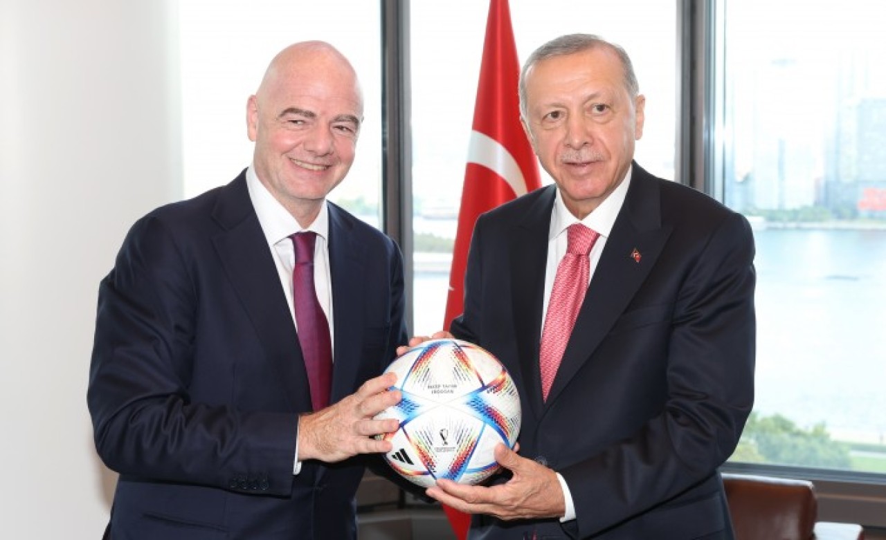 Infantino'dan Erdoğan'a çok özel bir hediye
