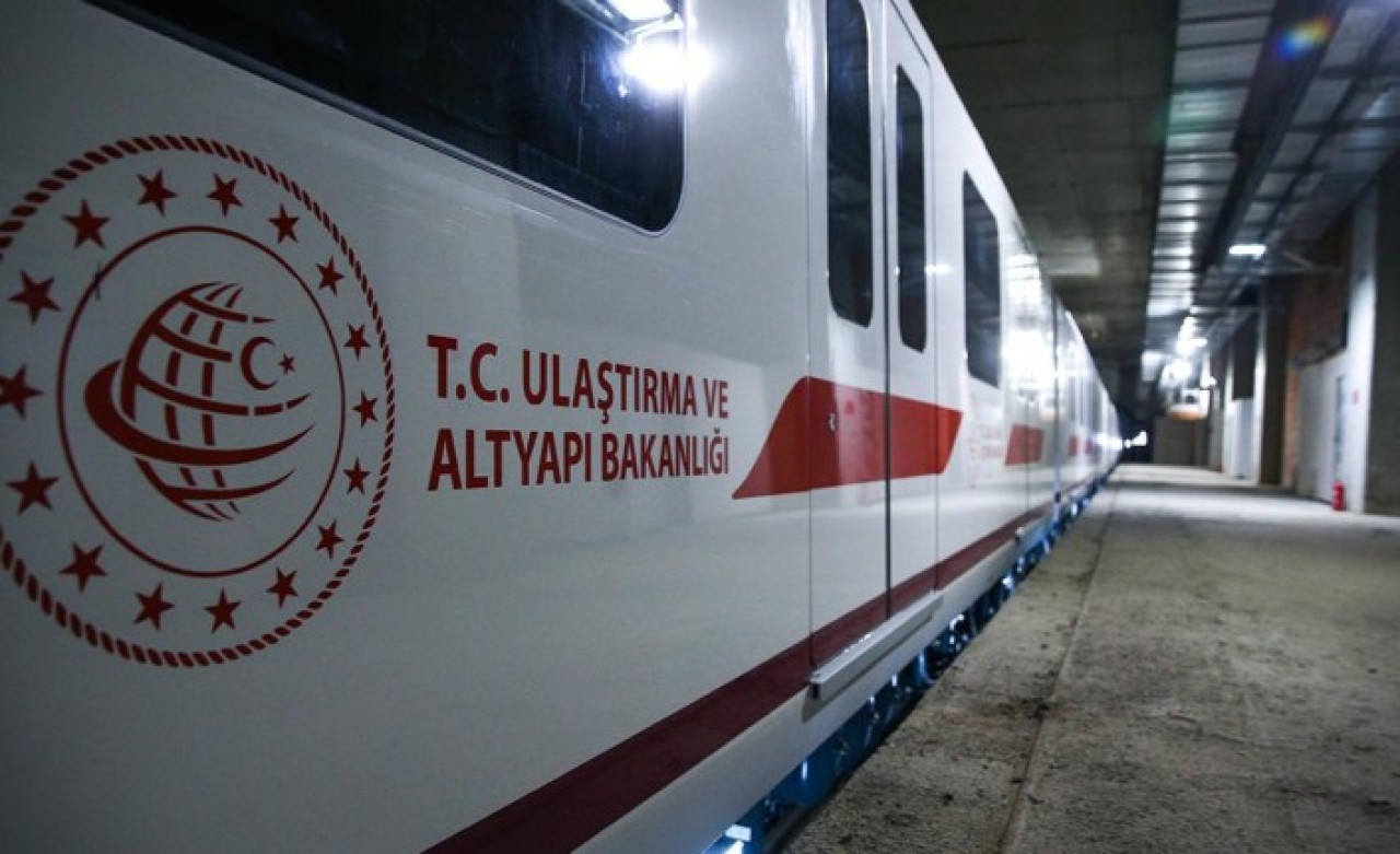 Karaismailoğlu: 2 Ekim'de Sabiha Gökçen Havalimanı Metro Hattı'yla tarihe bir imza daha atıyoruz