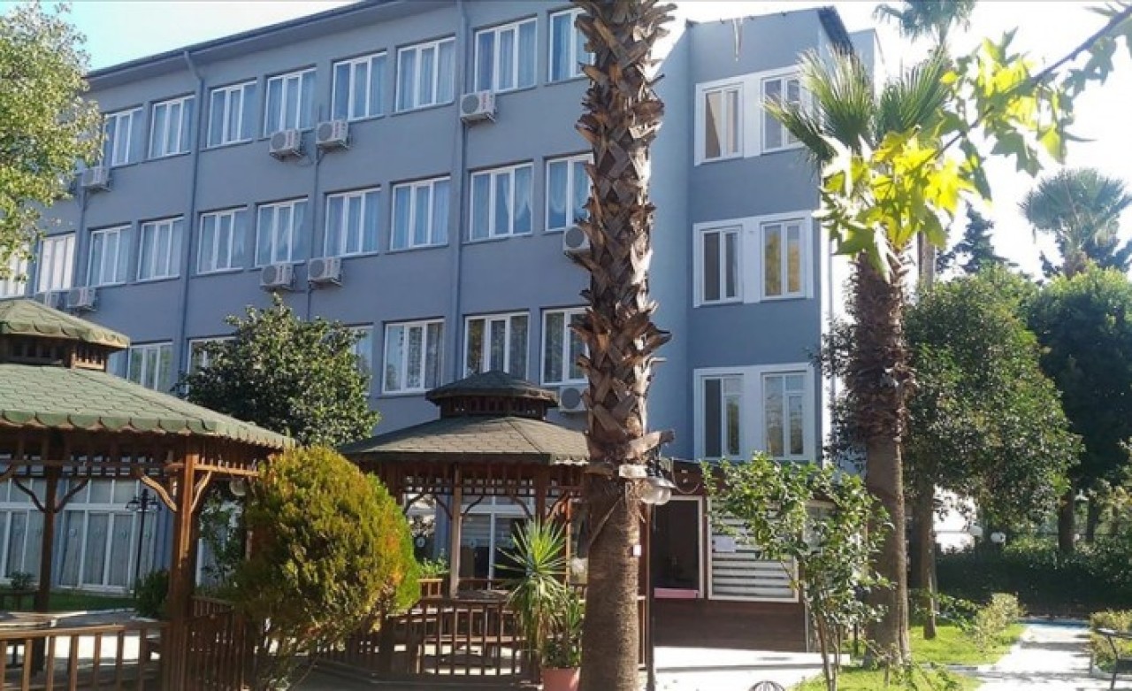 Mahmut Özer'den öğretmenlere Yüzde 50 indirim müjdesi!