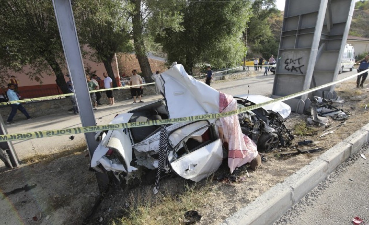 Malatya'da feci kaza: Gülhan Aslan ve oğlu Muhammed Yusuf Aslan öldü!