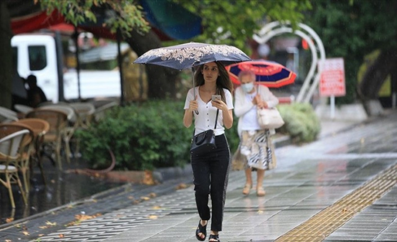 Meteorolojiden flaş yağmur ve fırtına uyarısı: Bu illerde yaşayanlar dikkatli olsun