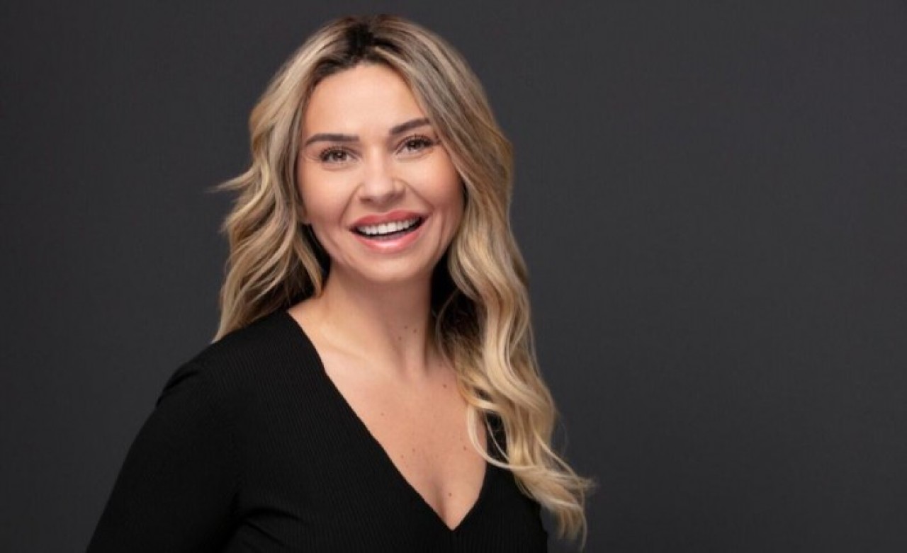 Oyuncu Meral Asiltürk Madam’ın Kahvesi'nin şubesini Kadıköy Modaya açtı.