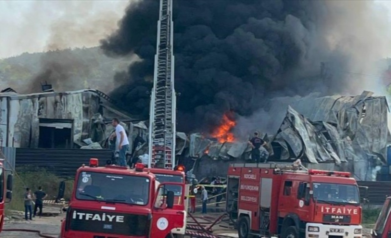 Plastik atık tesislerinde sayıları artan yangınlar sağlığı ve çevreyi tehdit ediyor