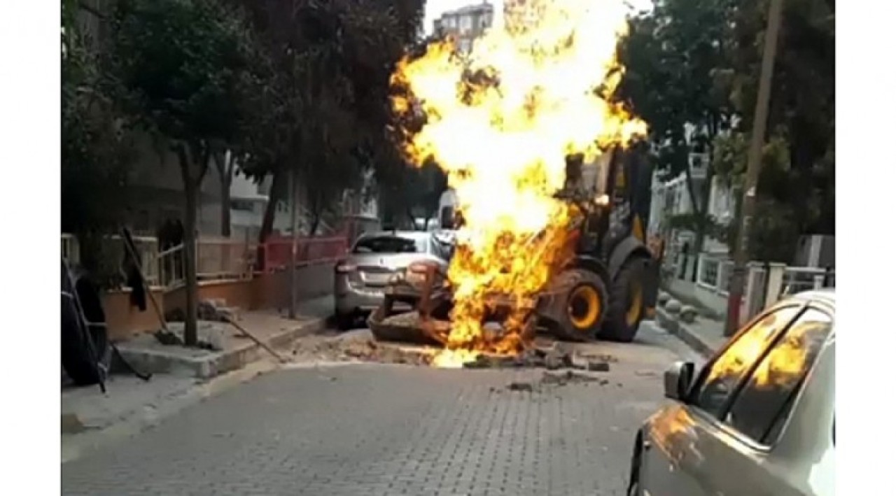 Şile'de İSKİ'nin kazı çalışması sırasında doğal gaz borusu patladı