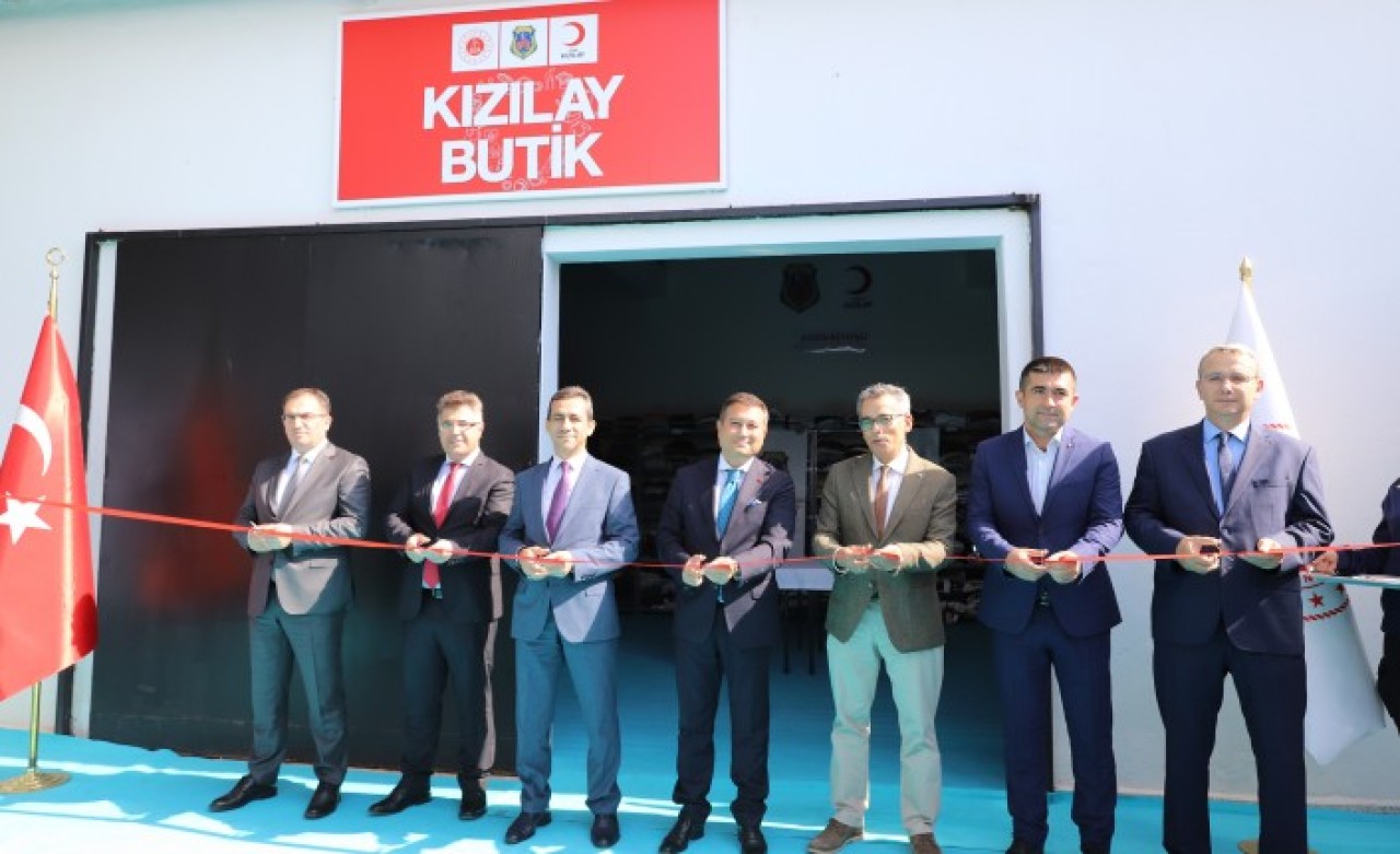 Sincan Ceza İnfaz Kurumları Kampüsü'nde "Kızılay Butik" açıldı