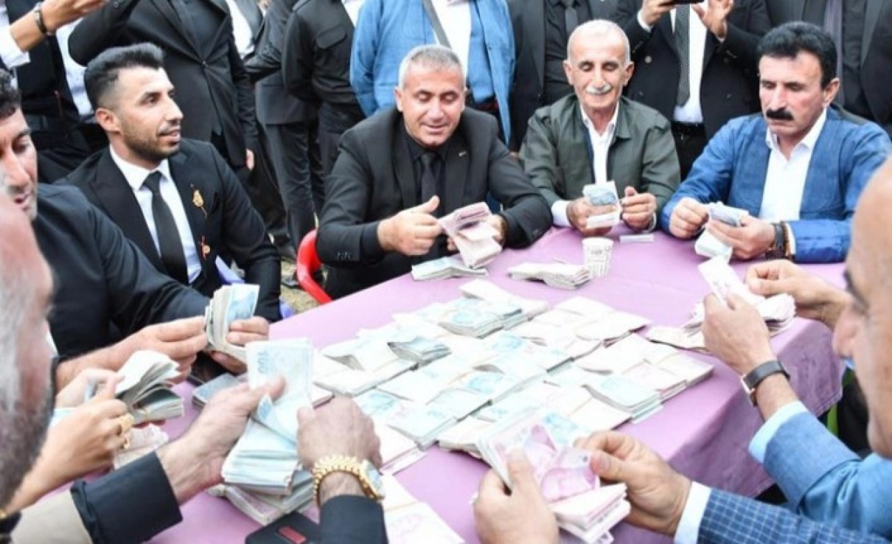 Şırnak'ta aşiret düğünü için 750 bin TL harcandı,  toplanan takı miktarı dudak uçuklattı