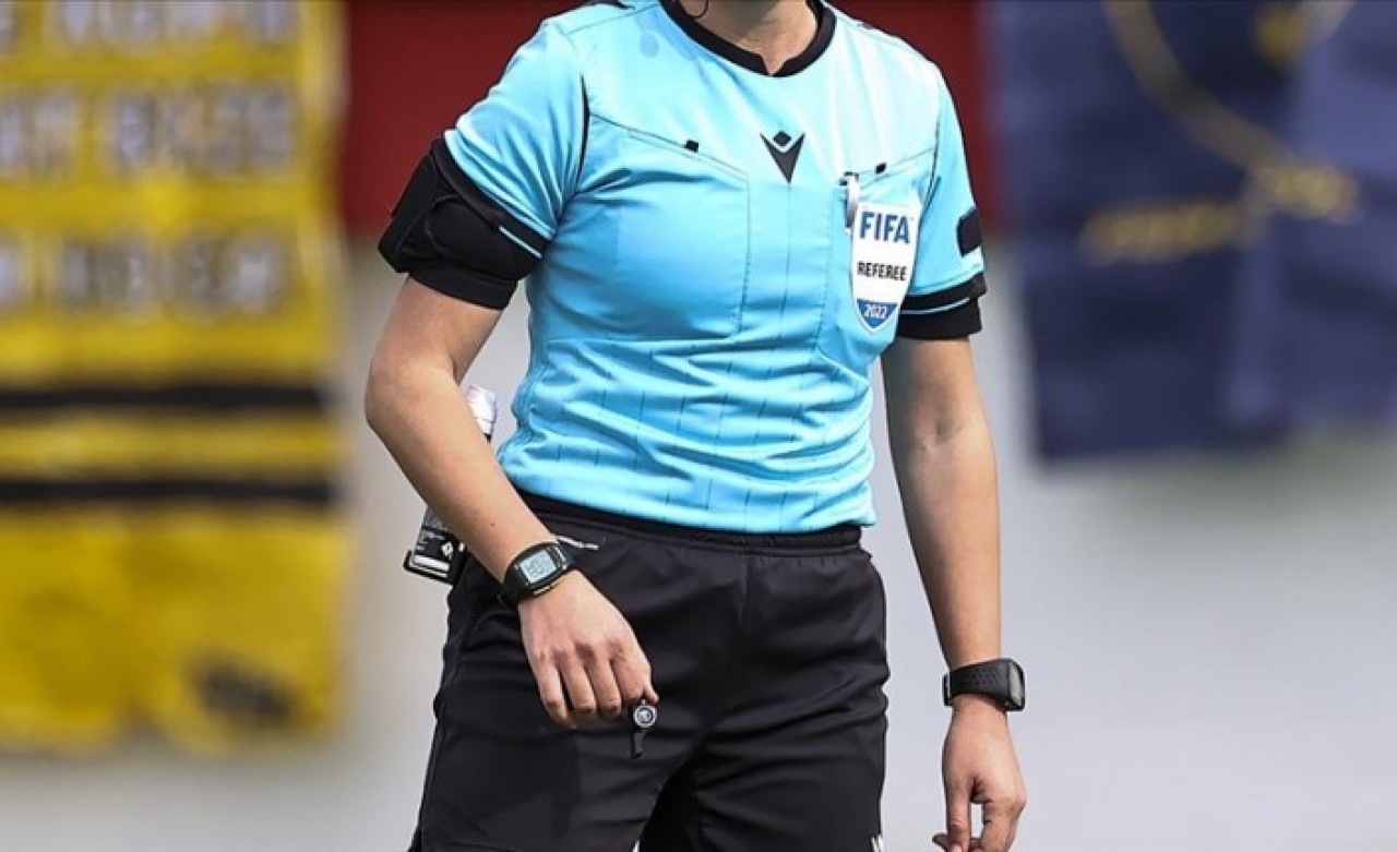 Süper Lig'de 7. hafta hakemleri: 4 maça kadın hakem