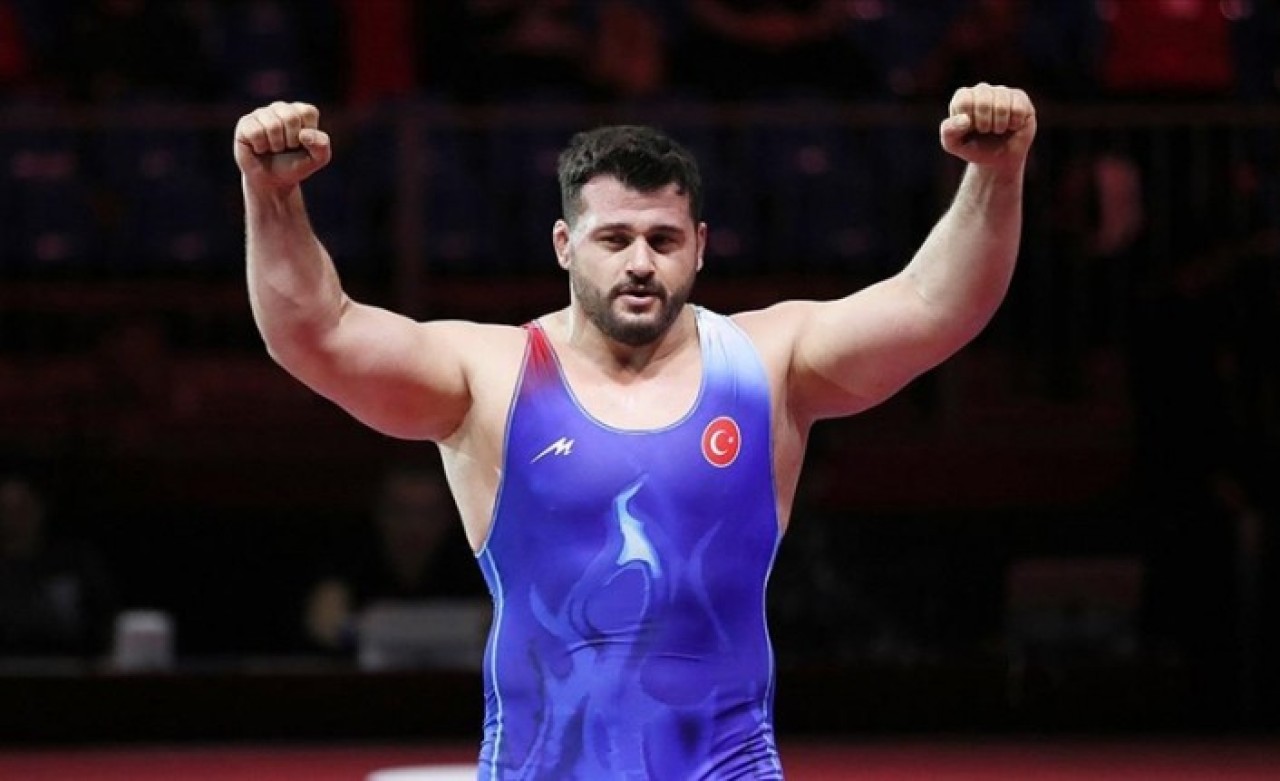 Tarihe geçti: Rıza Kayaalp 5. kez dünya şampiyonu
