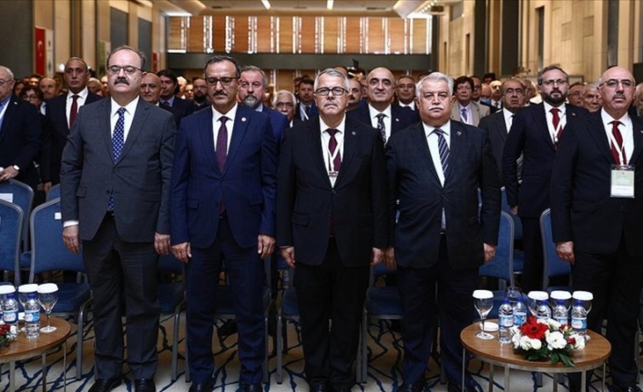 İlki 1932'de yapılan 19. Türk Tarih Kongresi başladı