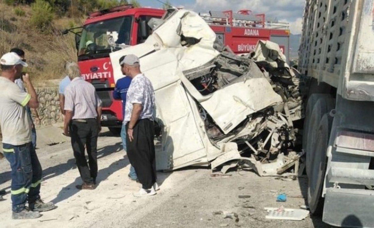 Adana'da korkunç kaza: Mustafa Aydın,  Hatice Aydın ve Hasan Arık öldü