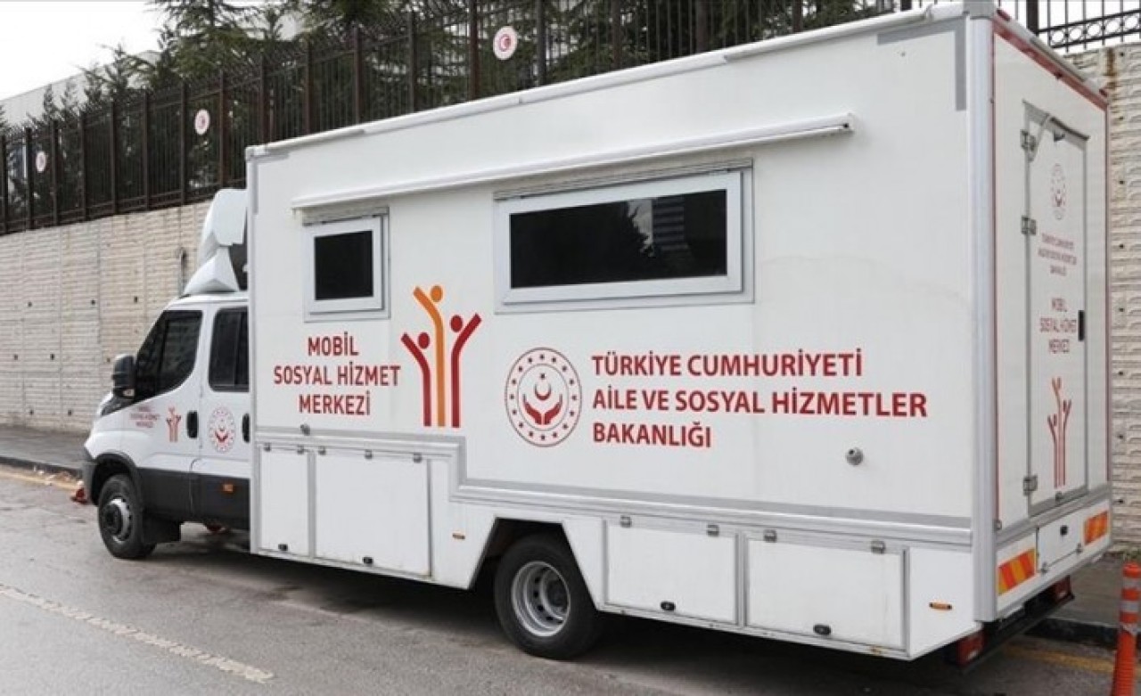 Aile ve Sosyal Hizmetler Bakanlığı "Ulusal Hane Ziyaretleri"yle ihtiyaçları tespit ediyor