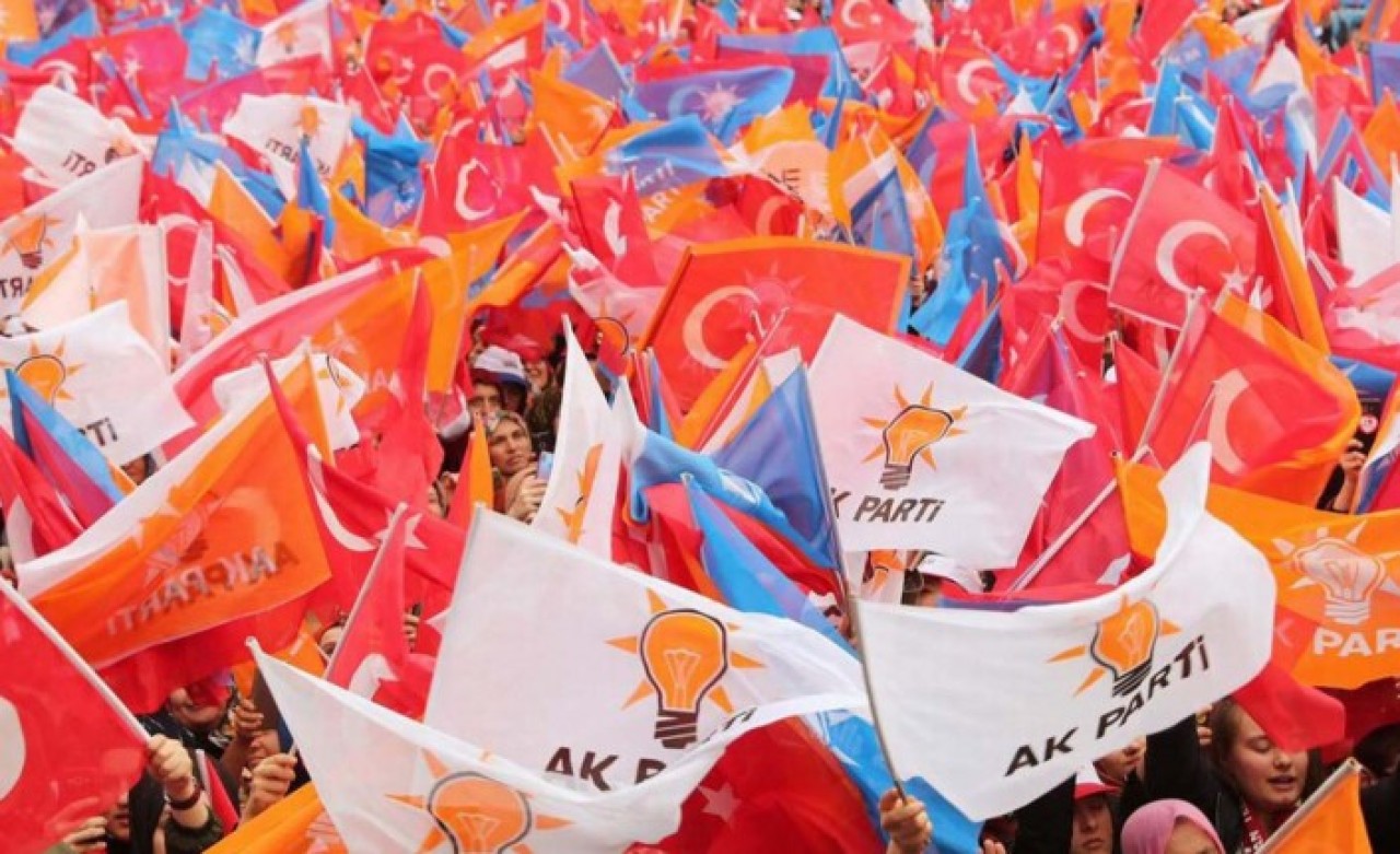 AK Partili belediye başkanının mazbatası iptal edildi,  belediyeye de kayyum atandı