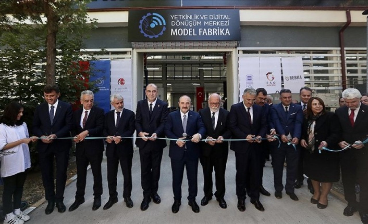 Sanayi ve Teknoloji Bakanı Varank:  Projelerimizin açılışlarına yetişmekte zorlanıyoruz