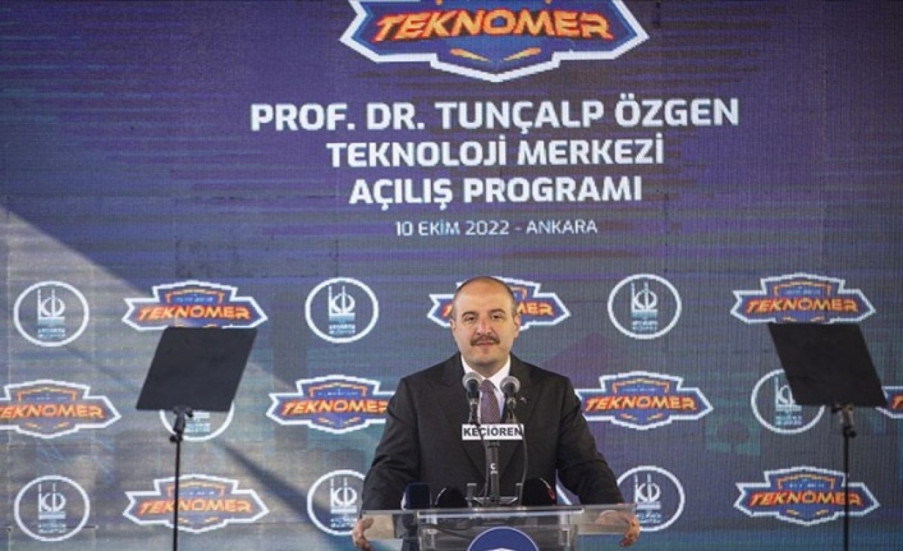 Bakan Varank: Bizim derdimiz ülkeye hizmet etmek