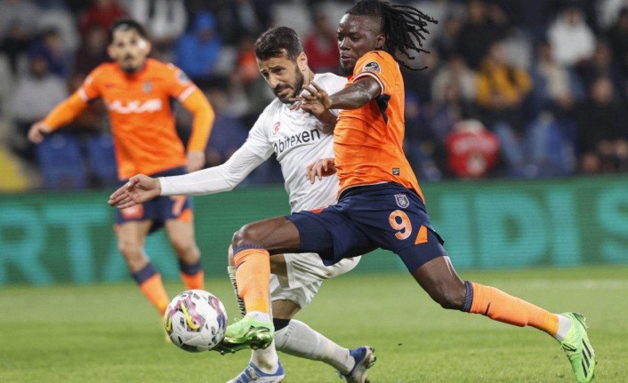 Başakşehir-Sivasspor: İlklerin gecesinde büyük vurgun