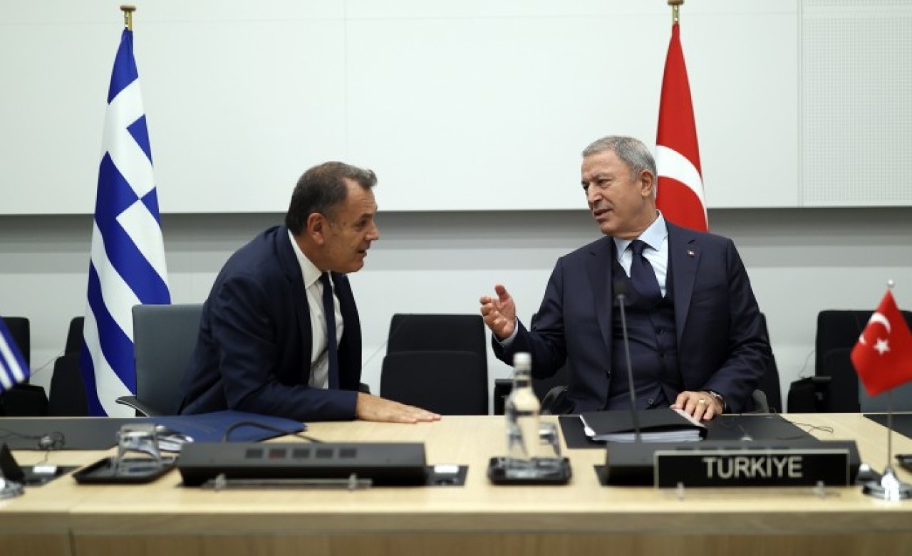 Brüksel'de kritik zirve: Akar,  Yunan bakanla görüştü