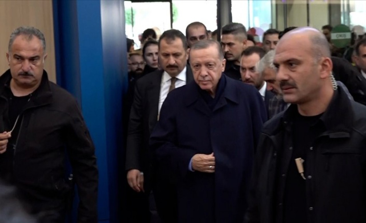 Cumhurbaşkanı Erdoğan,  yaralı madencileri ziyaret etti: Umutsuz değiliz