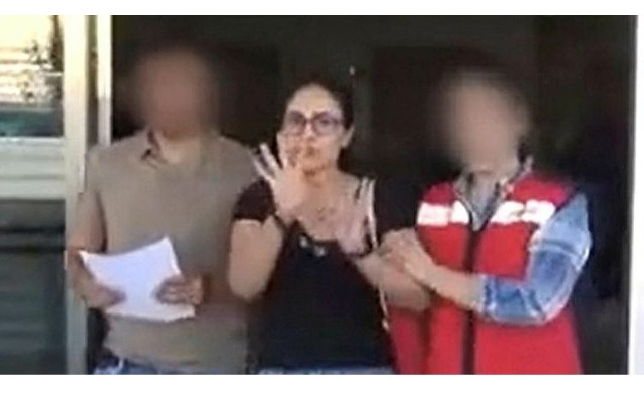 Dağda terörist,  şehirde öğretmen