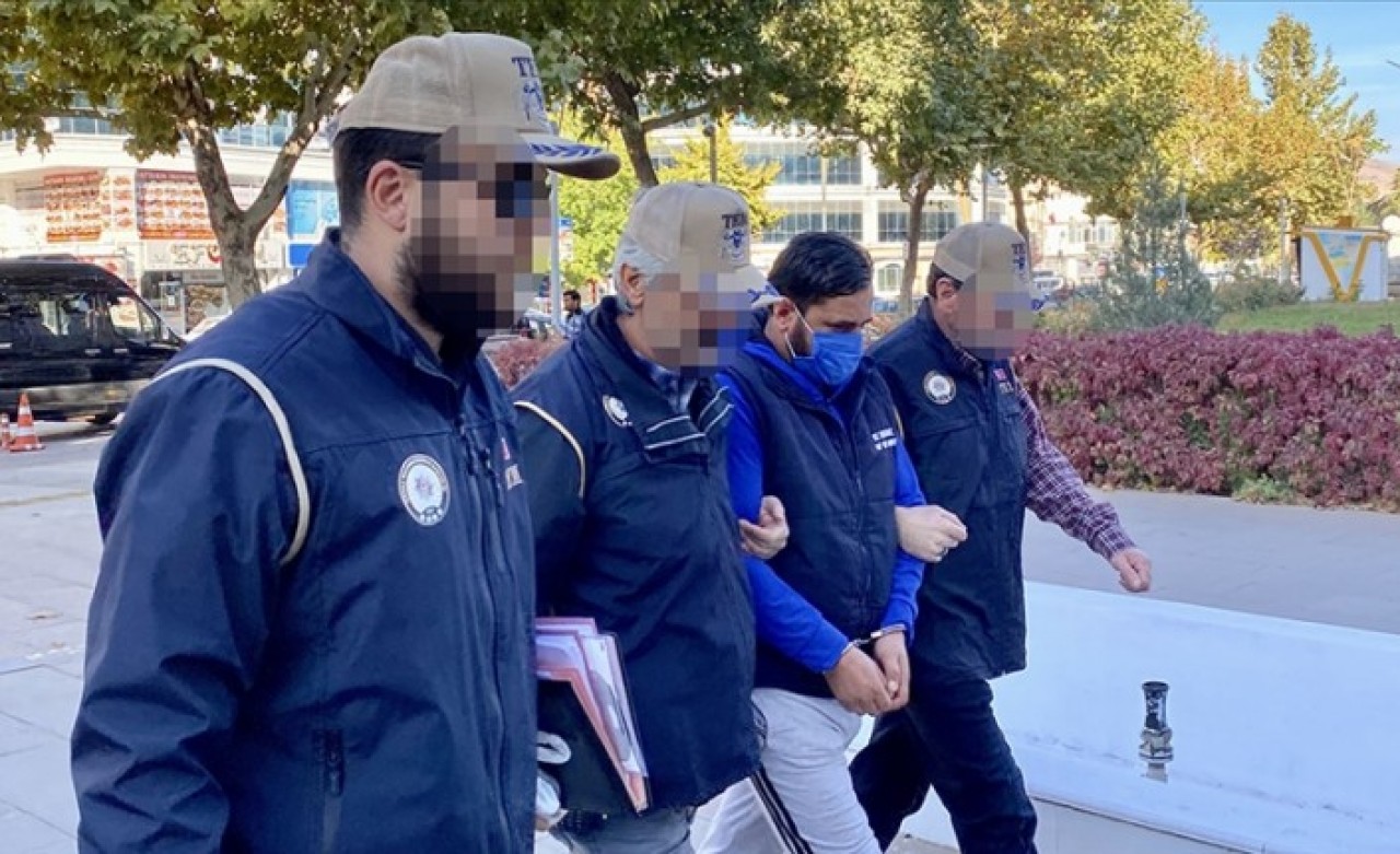 DEAŞ'ın 'iletişim sorumlusu' ile 'sözde emiri' Kırşehir'de yakalandı
