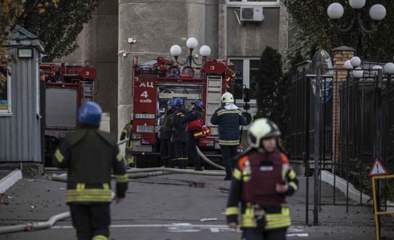 Kiev bombalanıyor: Peş peşe patlama sesleri geliyor