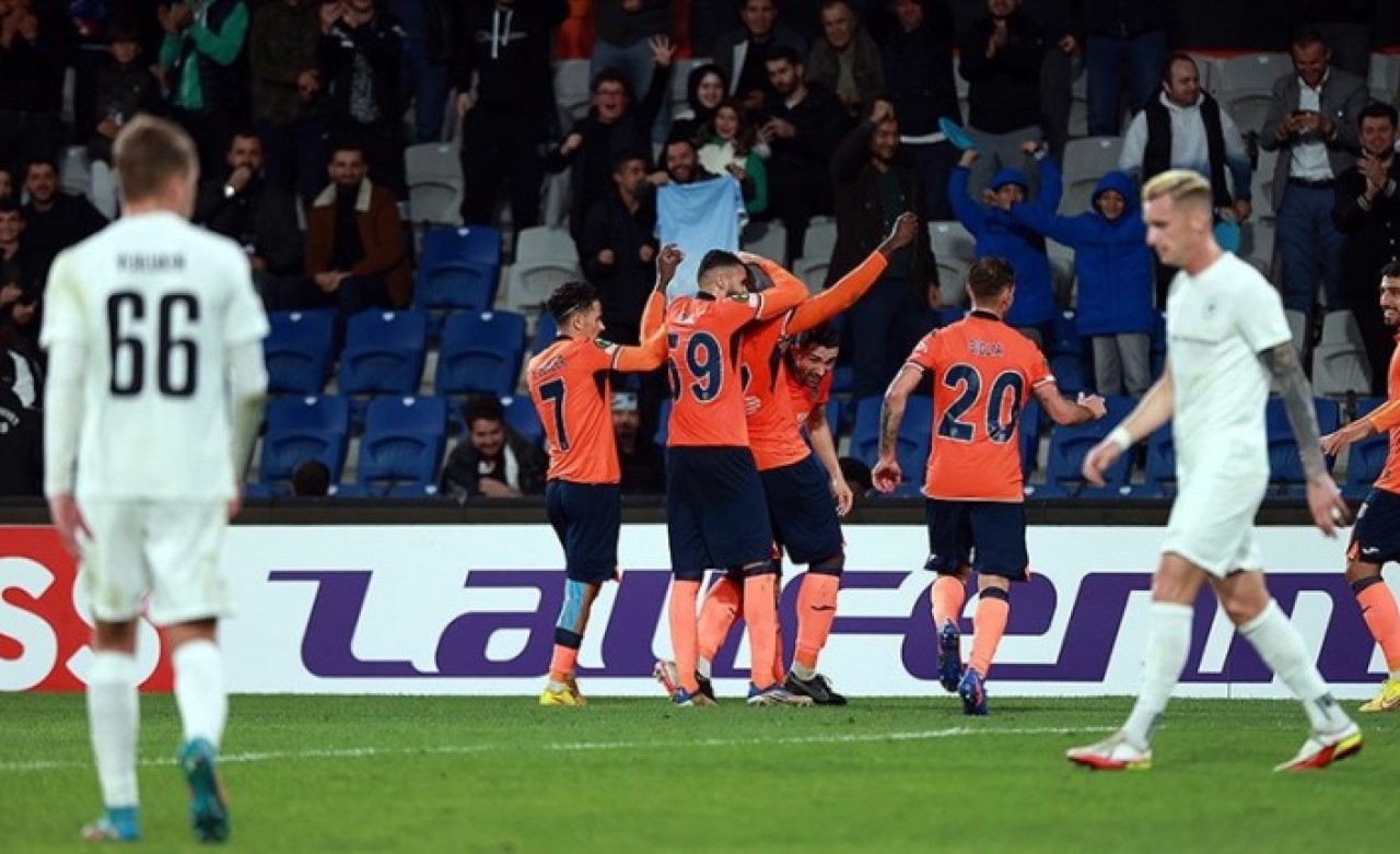 Medipol Başakşehir Konferans Ligi'nde gruptan çıktı