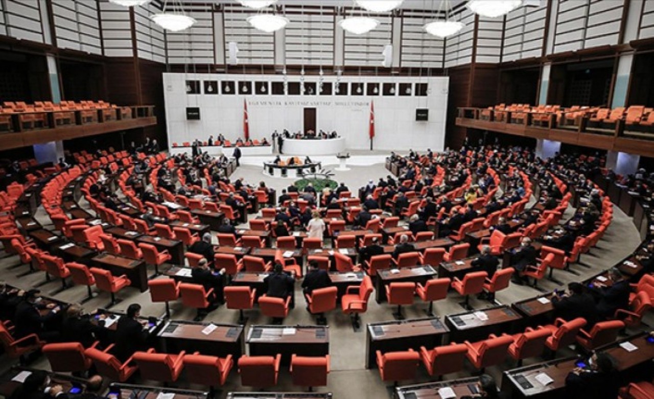 Af ve cezaları içeren yasa TBMM’de: Kara listeye af geliyor!