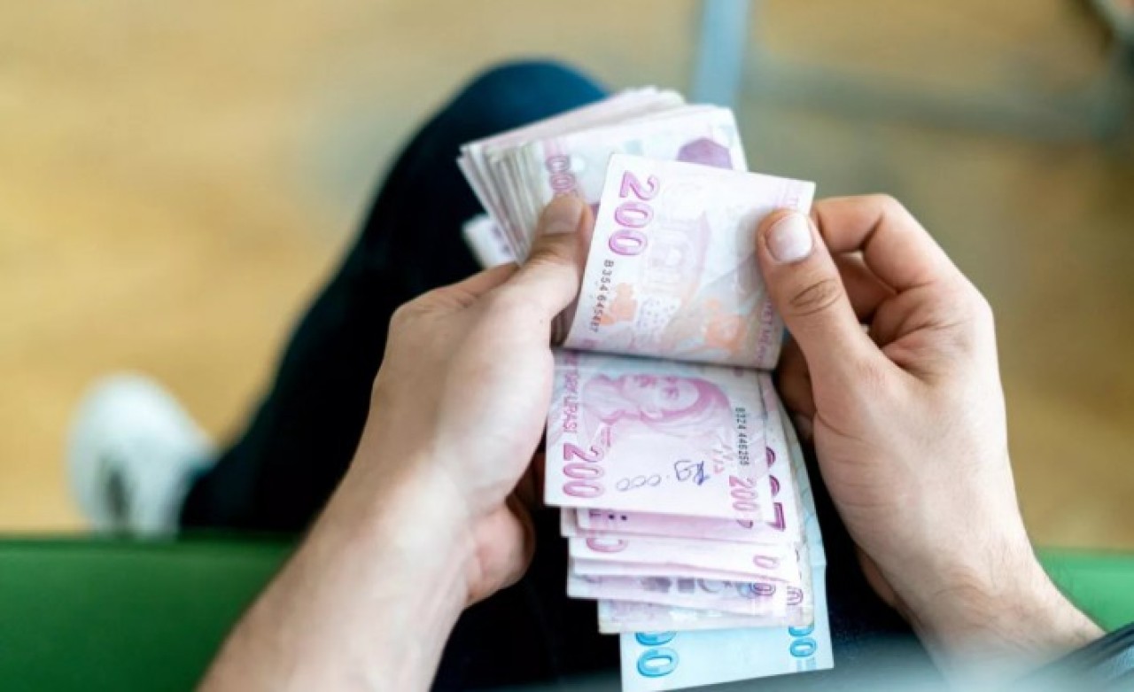 Milyonların gözü bu haberde: Asgari ücrette kimsenin beklemediği rakam!