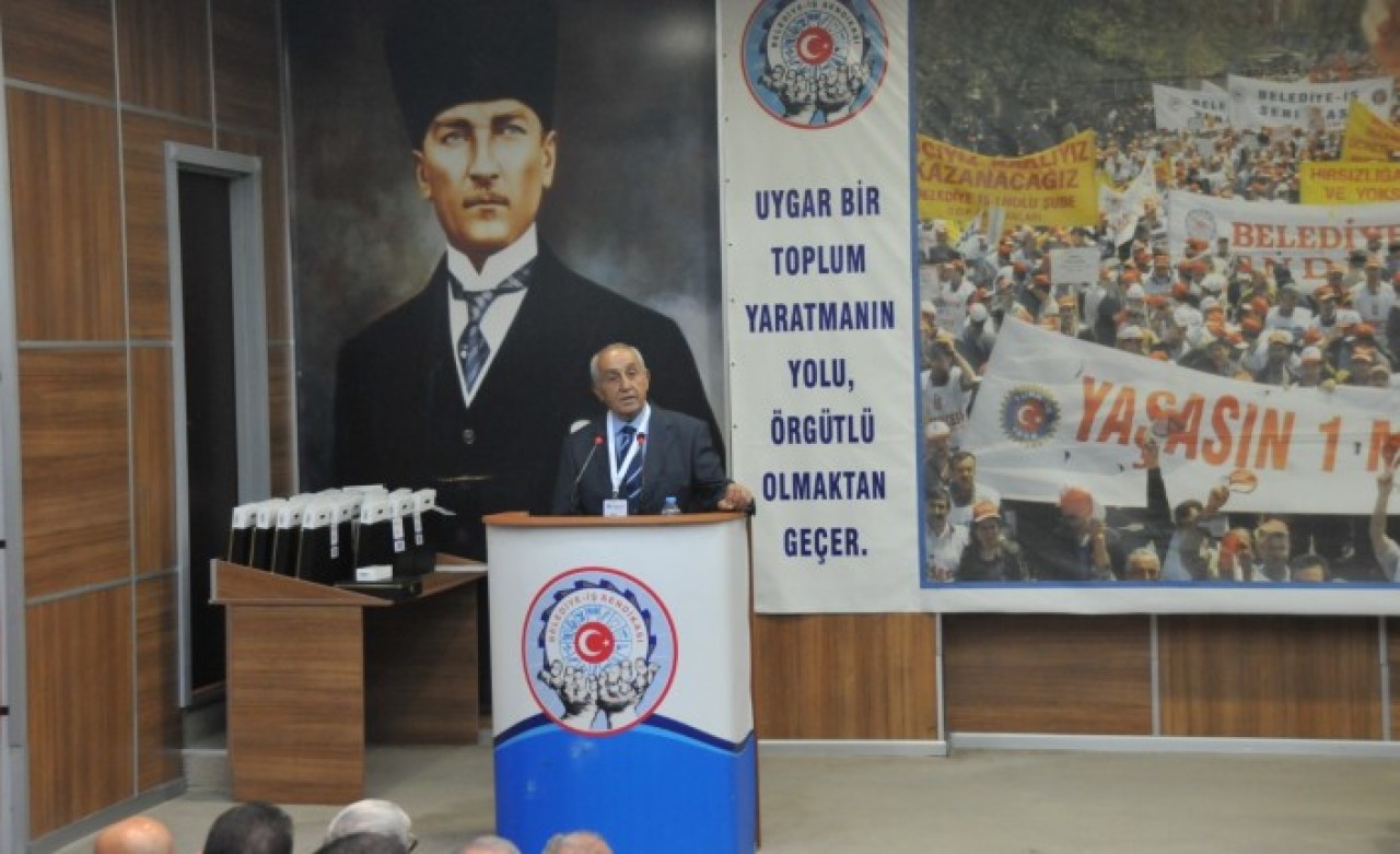 'Son nefesimi sendikamda vermek isterim' dedi: İzmir'de Sendikada konuşurken fenalaşan Haşim Candan öldü