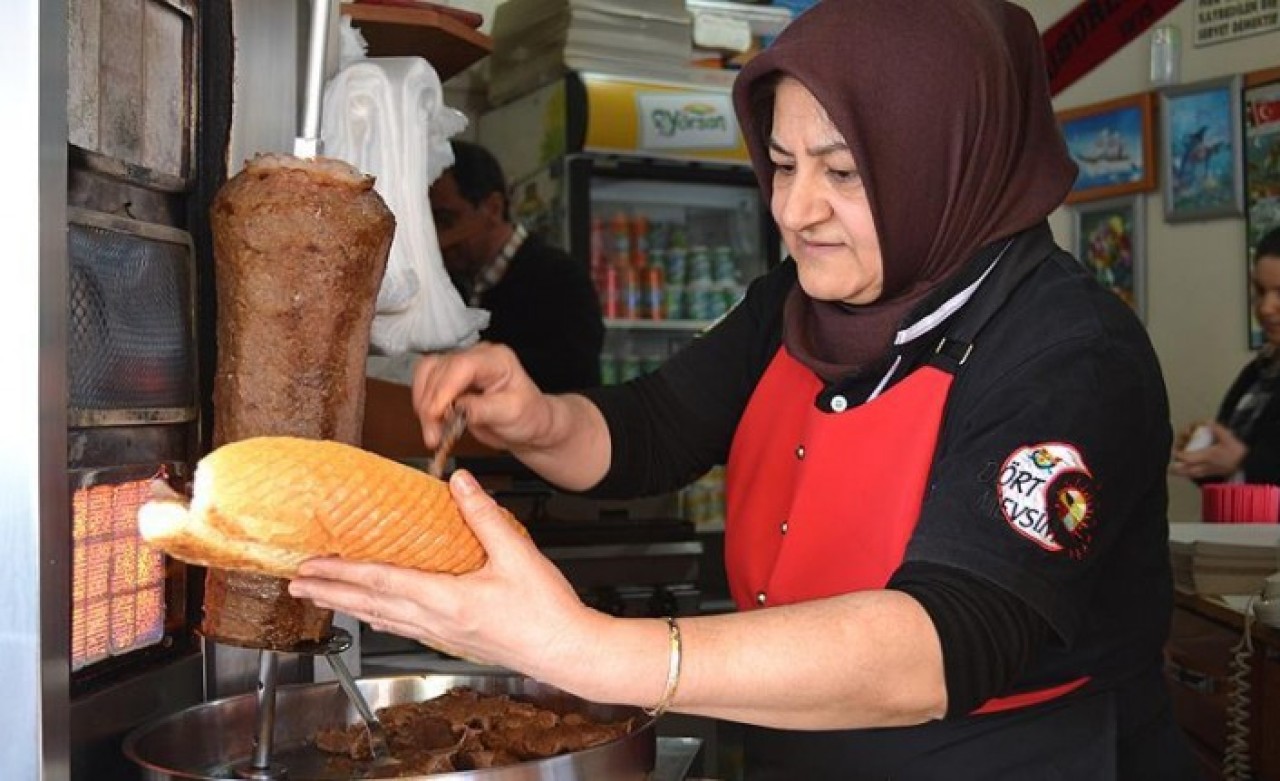 Türkiye'de kadın esnaf sayısı 400 bine yaklaştı