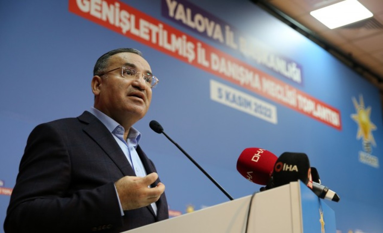 Adalet Bakanı Bozdağ: Bu millet kukla birine rıza göstermez