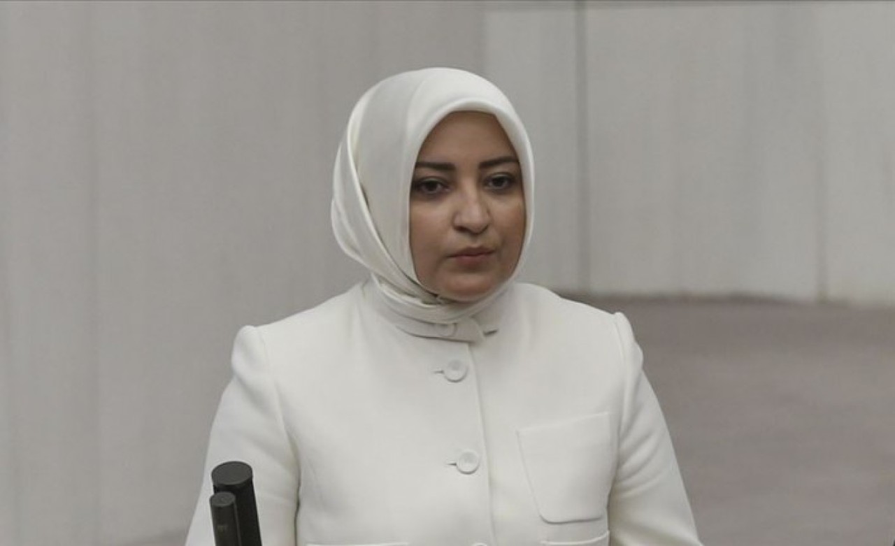 AK Parti'li Atabek'ten HDP'ye tepki: Dağa kaldırılan  O kızlara tacizlerin,  tecavüzlerin,  şiddetin en alası yapılırken vicdanınız neredeydi