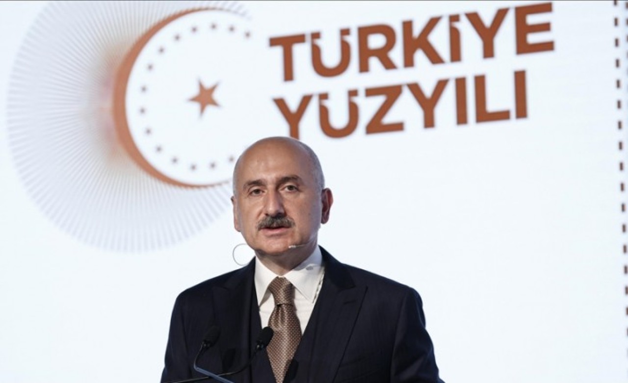 Bakan Karaismailoğlu'ndan metro müjdesi: Yıl bitmeden açacağız!