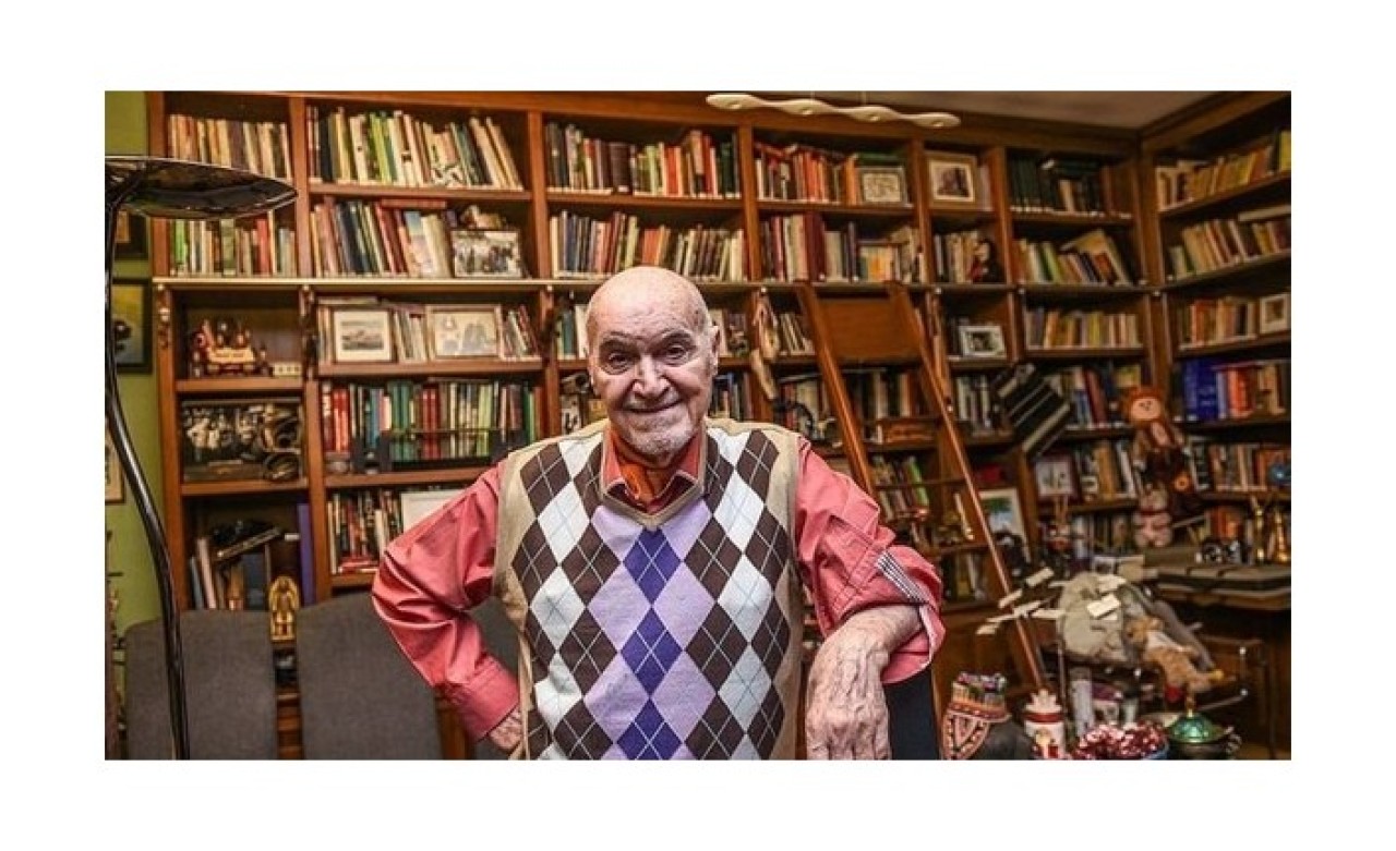 Bakan Kasapoğlu'ndan Hıncal Uluç için taziye mesajı