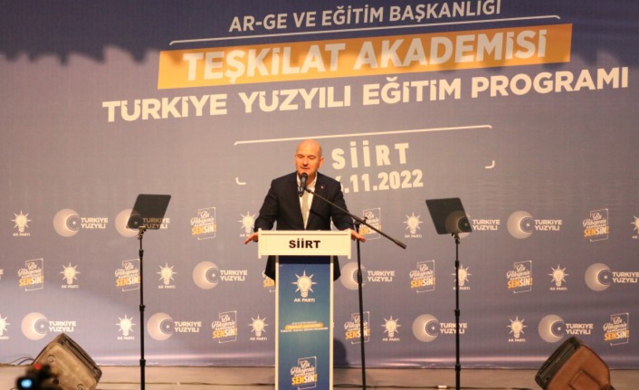 Avrupa biz iflas ettik: "Enerjimizi Rusya’ya,  üretimimizi Çin’e güvenliğimizi Amerika’ya bağladık"