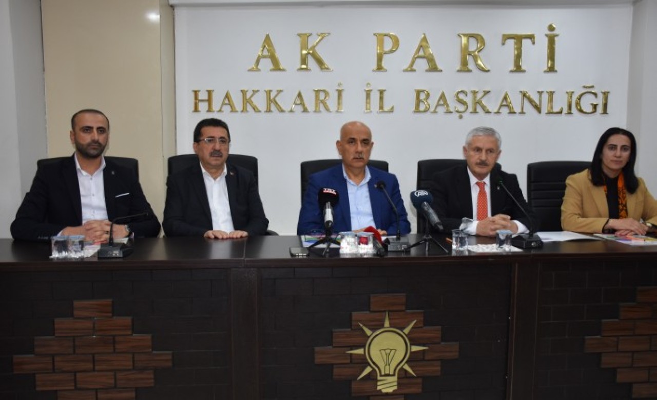 Bakan Vahit Kirişçi: Aç mı insanlarımız? Bir şeye erişimde güçlük mü çekiyor?