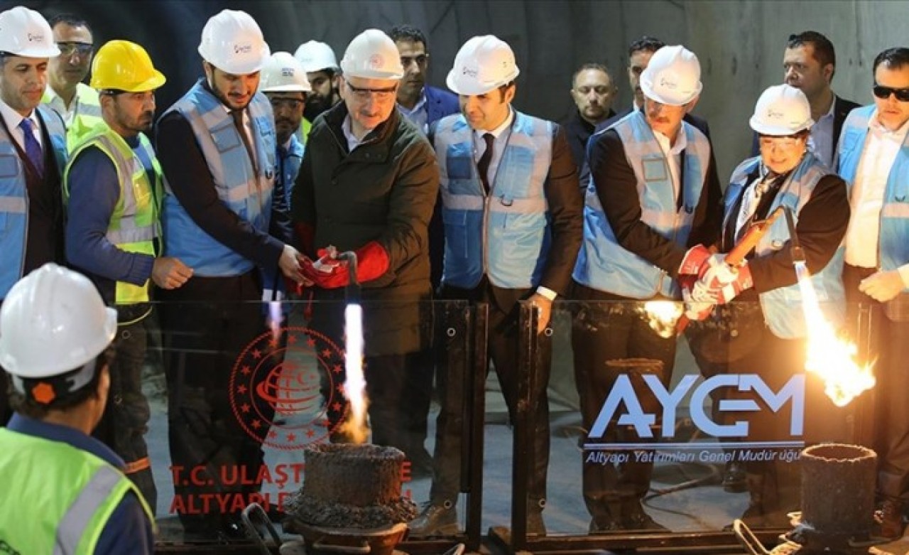 Bakırköy-Kirazlı metro hattının ilk ray kaynağı yapıldı