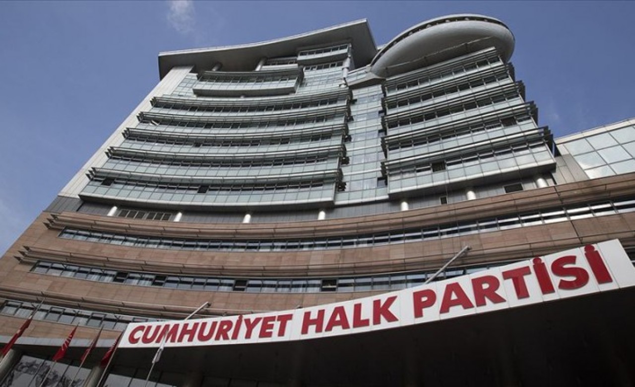 CHP'den belediye başkanlarına uyarı: Vekillik için görevden ayrılmayın
