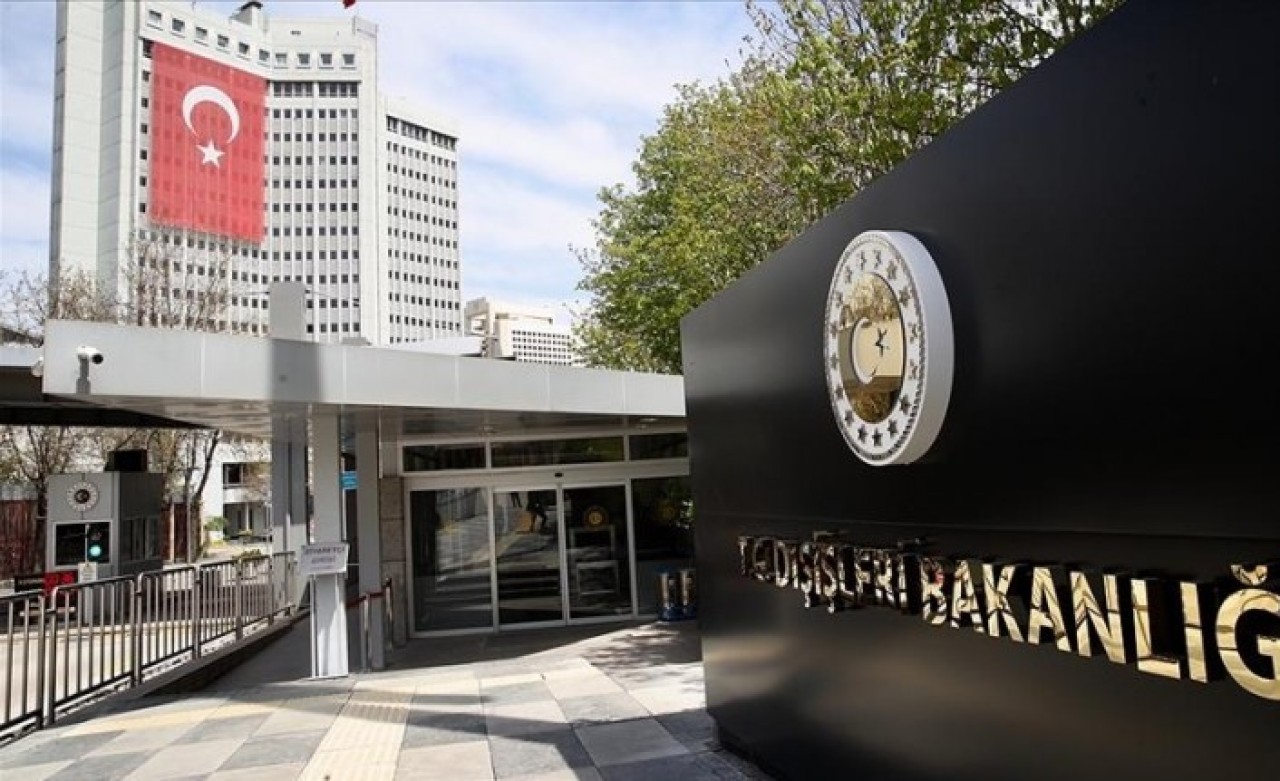 Bakan Çavuşoğlu'ndan Yunanistan çıkışı: Devam ederse karşılık vereceğiz