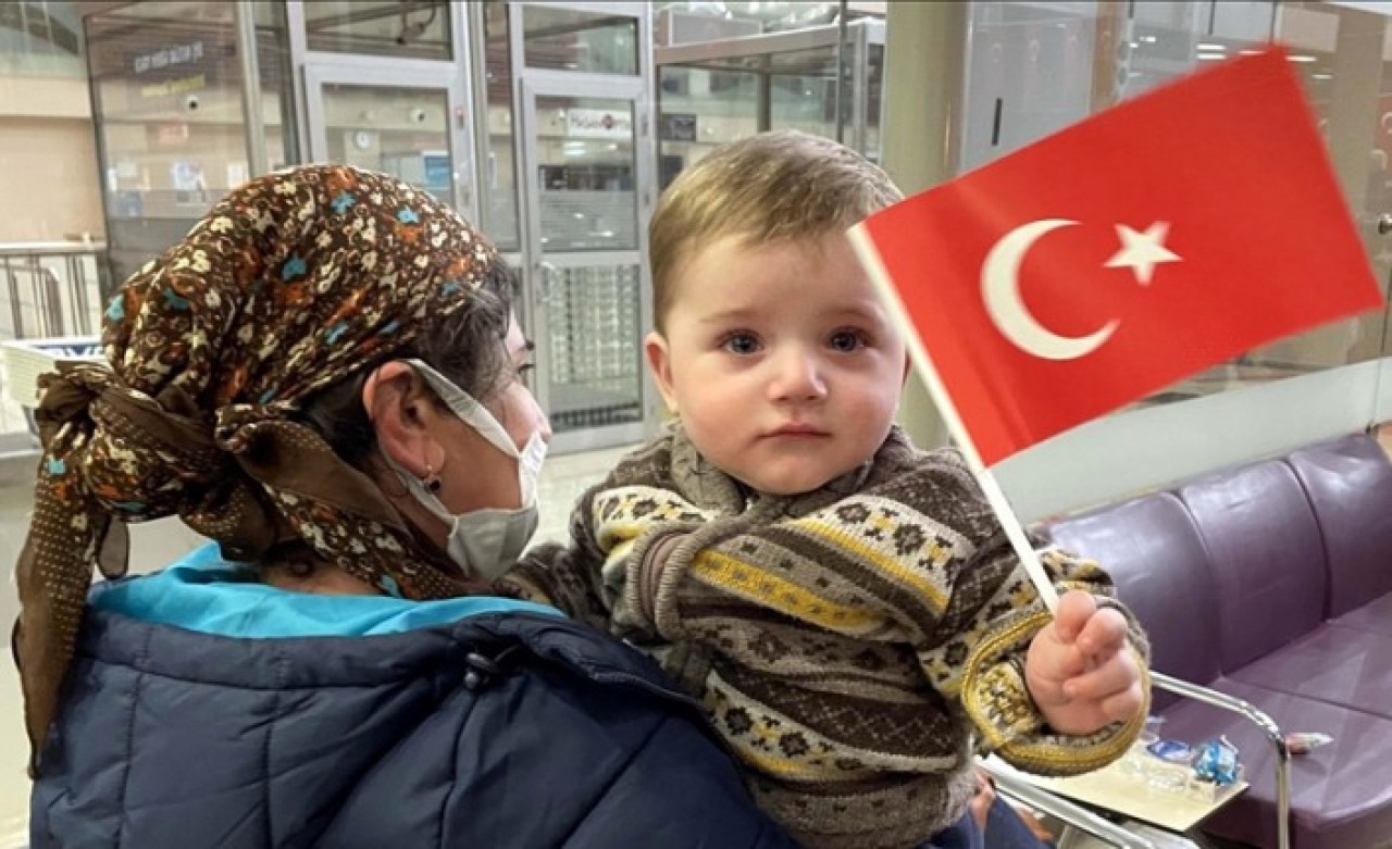 Herson'daki 84 Ahıska Türkü,  Türkiye'ye getirilmek üzere Gürcistan'a giriş yaptı